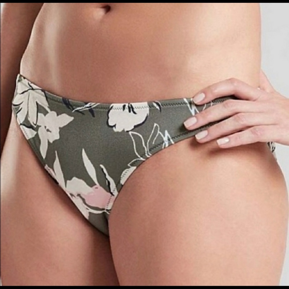 Athleta Aqualuxe wildflower bikini bottom